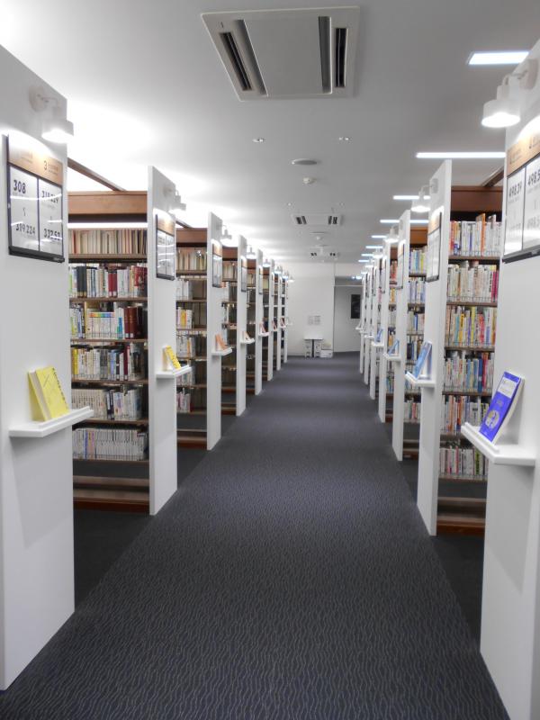 第五閲覧室の様子