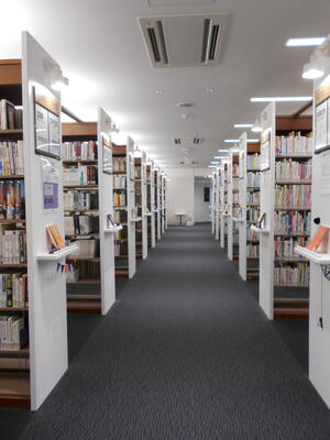 第五閲覧室の様子